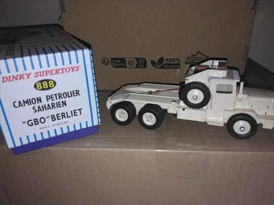Miniature Trolleybus Berliet Lyon – Échelle 1:48 – Métal Rouge – Neuf En Boîte