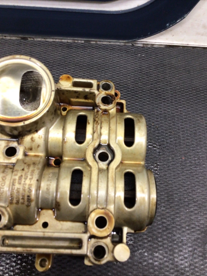 Hyundai Sonata 2008 - bomba de aceite Foto 3 de 4