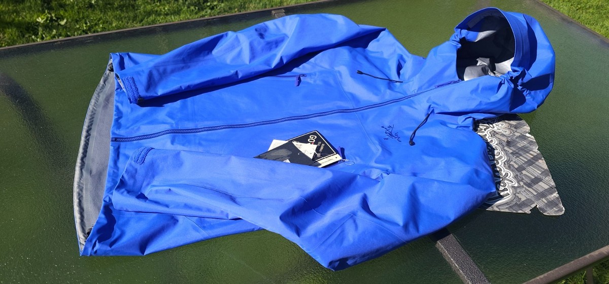 Arc'teryx Beta SL Jacket Men's M Gore-Tex Shell Jacket Color