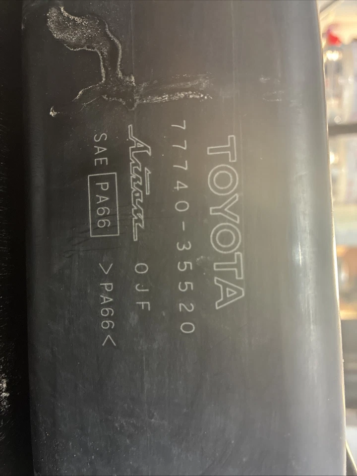 2010-2013 Lexus Gx460, Toyota 4Runner Charcoal Vapor canister 77740-35520 Oem - Image 2 of 3