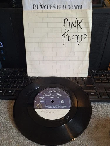 PINK FLOYD ANOTHER BRICK IN THE WALL SOLID CENTRE PICTURE SLEEV  UK 7" EX VINYL