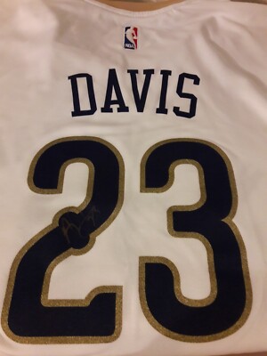 NWT ANTHONY DAVIS NEW ORLEANS PELICANS SIGNED NBA REPLICA JERSEY SZ M PSA  DNA