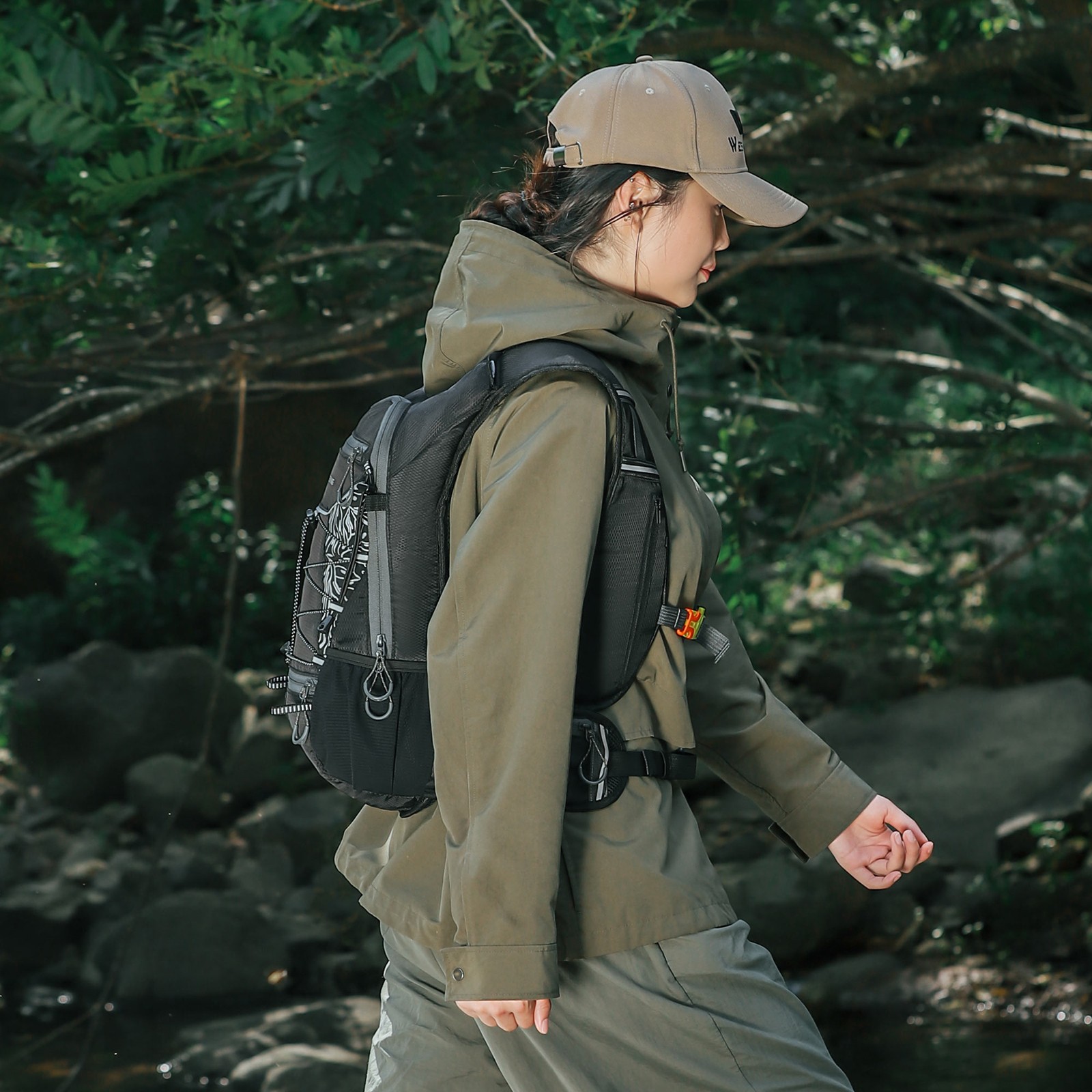 Bike Riding Backpack Outdoor Multifunctional Camping Hiking Backpack Large Capac