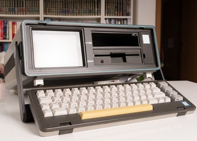 COMMODORE SX-64 PORTABLE EXECUTIVE COMPUTER, from 1984, TESTED WORKING, RARE