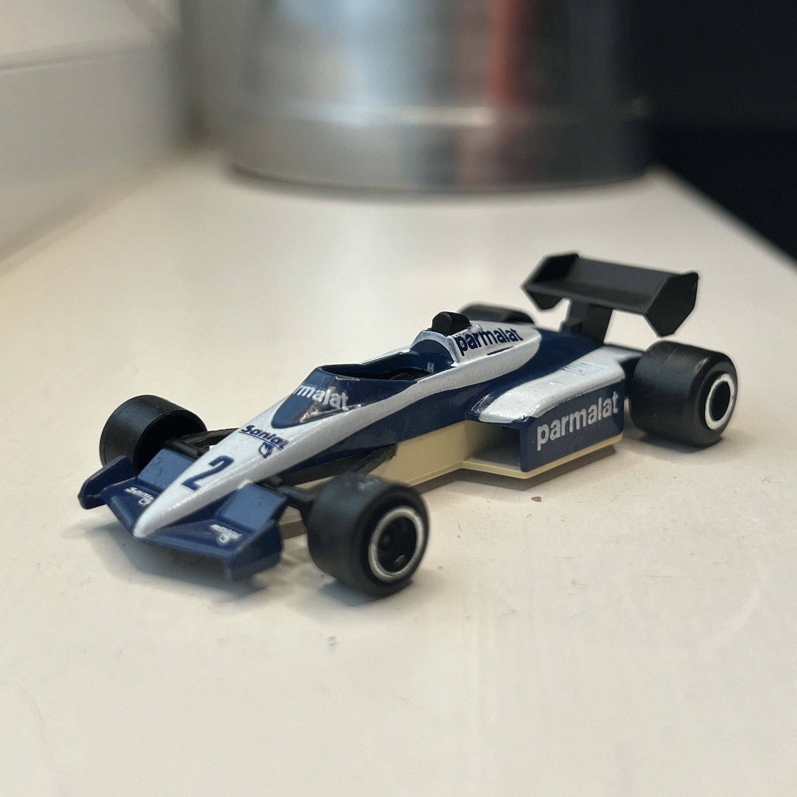 Foto 12 di 17