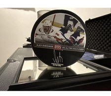2017-18 Fanatics Under Wraps NHL Series 1 Autographed Hockey Puck 16