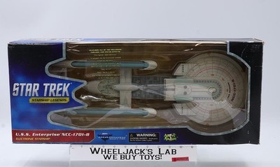 U.S.S. Enterprise NCC-1701-B Star Trek 2012 Diamond Select Toys