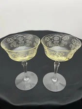 🟡 (2) RARE ANTIQUE TIFFIN FRANCISCAN OPTIC 200-1 YELLOW ETCHED CHAMPAGNE COUPES