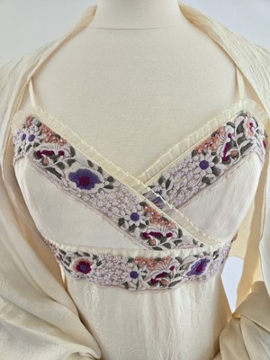 Sue Wong Cream Silk Maxi Dress w/ Shawl Embroidered Floral Ribbon