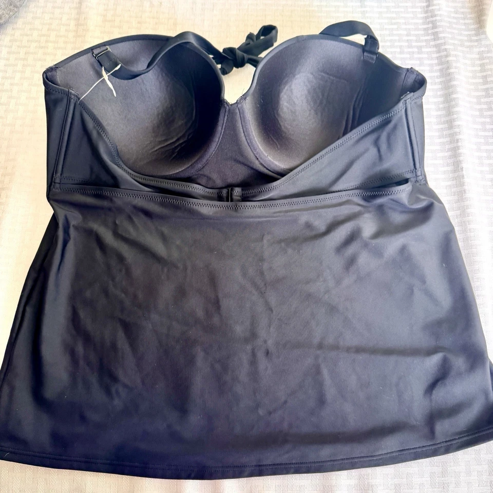 Old Navy Women’s XXL Black Underwire Tankini Swim Top Halter NWOT TOP ONLY - Image 4 of 4