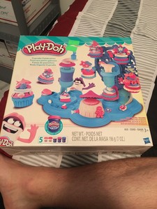 play doh cupcake celebration