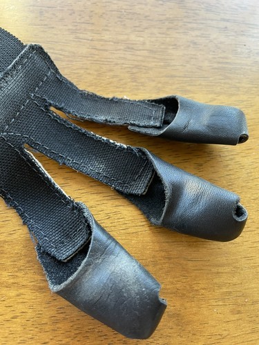 Leather Archery Gloves 3 Finger Tab Guard, Bow Shooting Protector Accessories - Picture 7 of 8