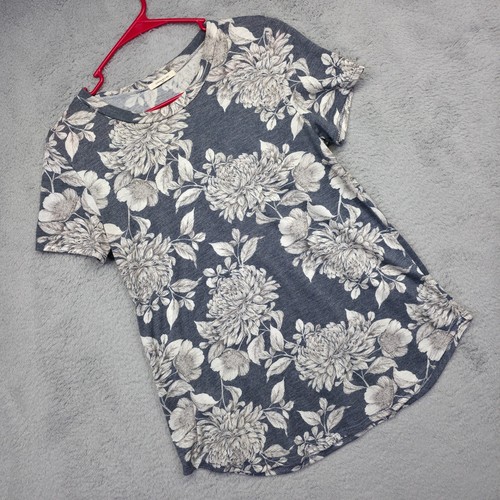 AMI, 12PM by Mon Ami Top Womens L Gray Short Sleeve Round Neck Floral Knit Stretch