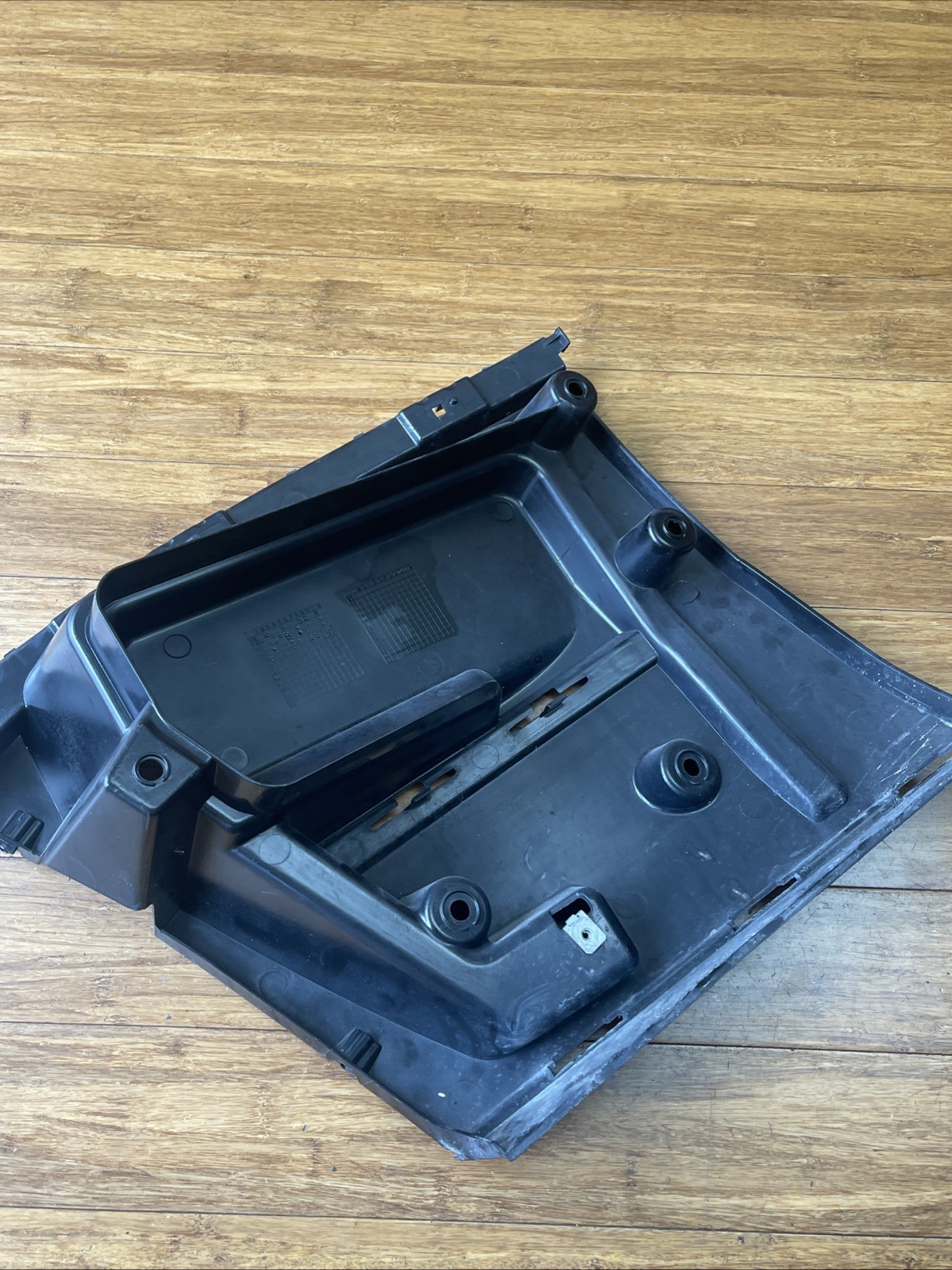 Rolls-Royce Dawn 2017-2023 Rear Right Bumper bracket