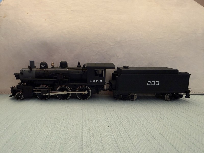 HO GAUGE IHC/ MEHANO I.C.R.R. 2-6-0 STEAM LOCO & TENDER #283