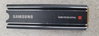 Samsung 980 PRO 2TB NVMe Internal SSD with Heatsink - Black (MZ
