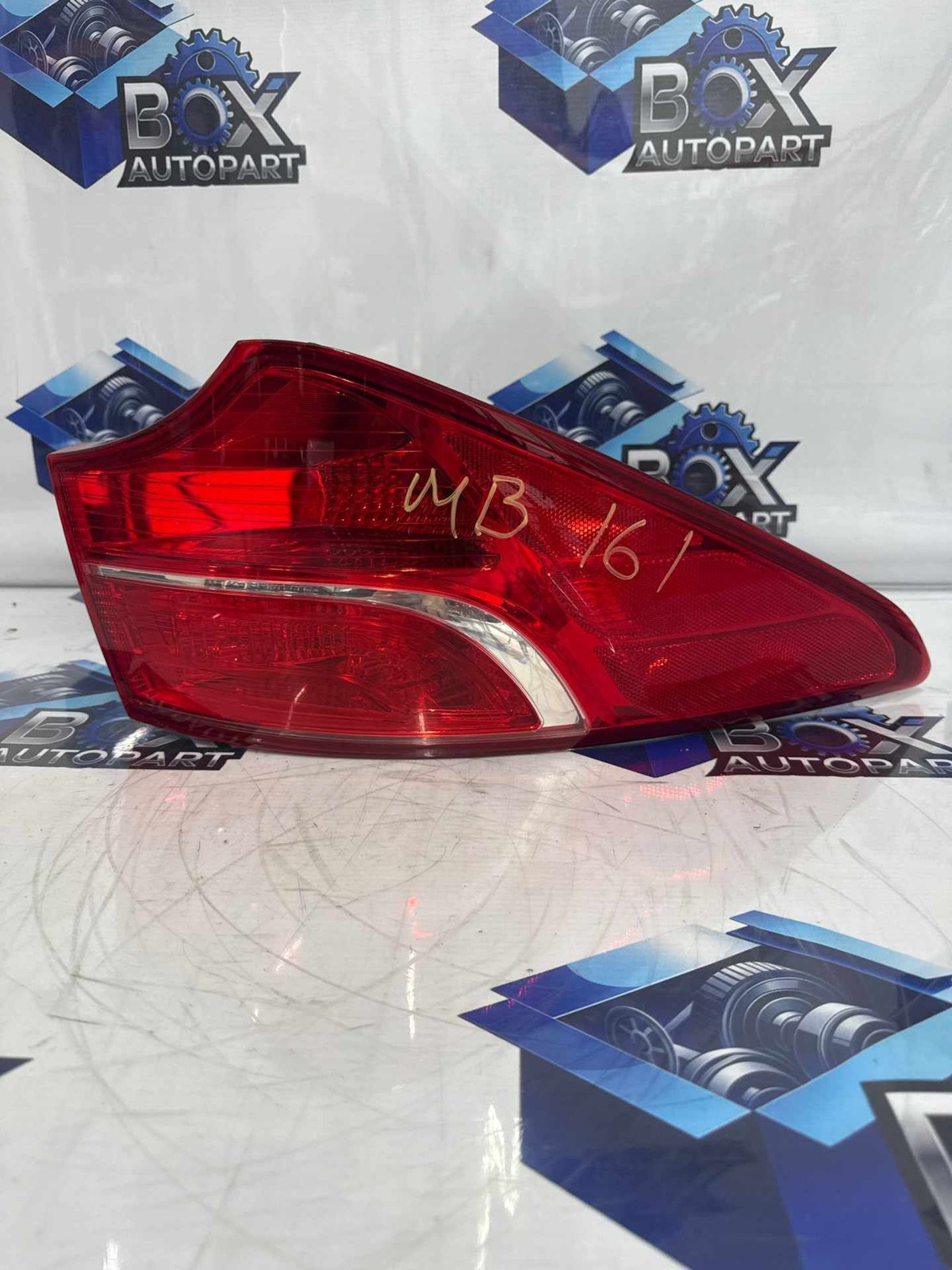2013-2016 HYUNDAI SANTA FE Tail Light Tail Lamp Left Driver Side OEM