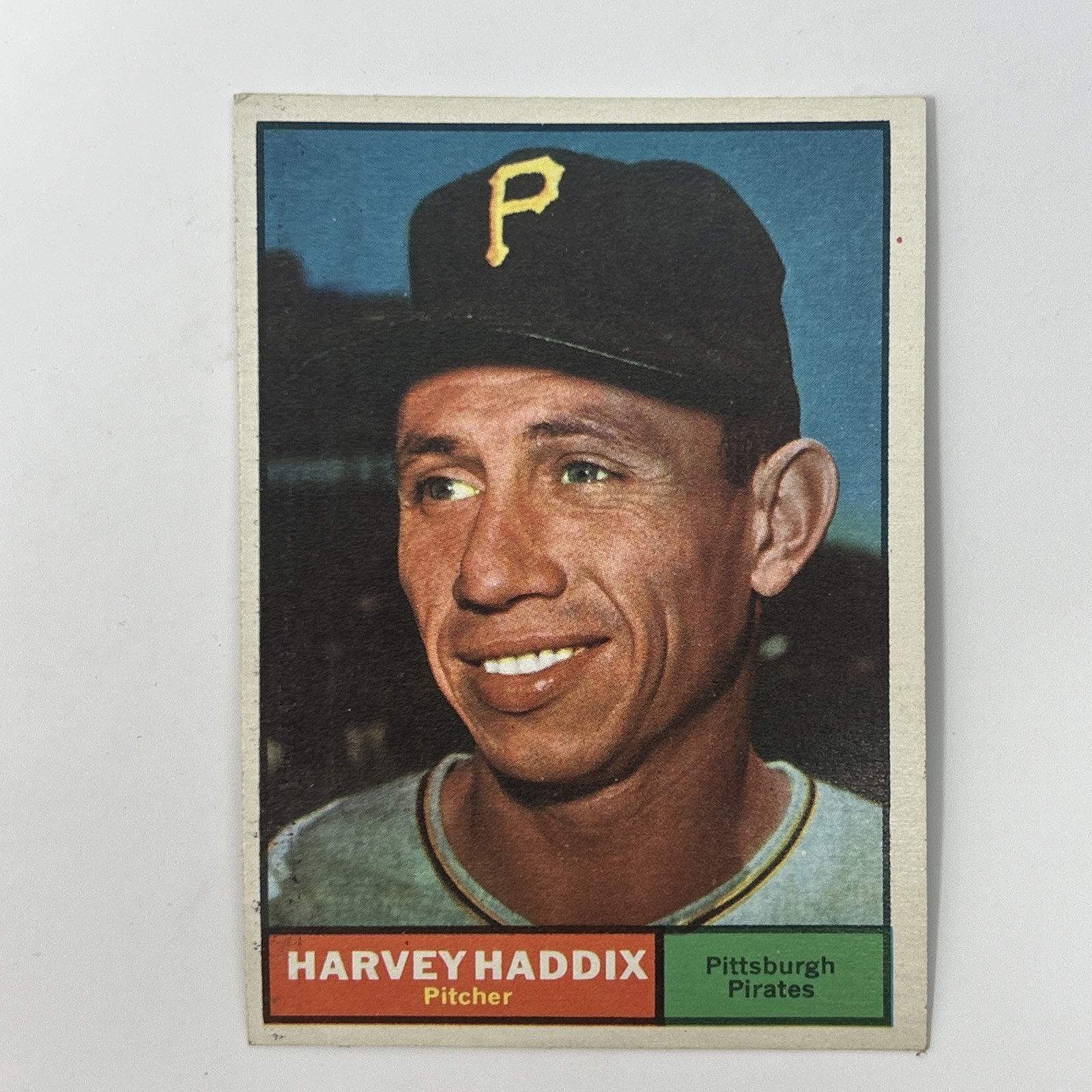 Harvey Haddix #100 Baseball Cards 1961 Topps trading card — raw and PSA graded price guide