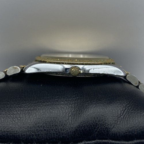 Orologio al quarzo 33 mm Timex 395 LA Cell T86 quadrante data giorno parti non testate/riparazione - Foto 5 di 17