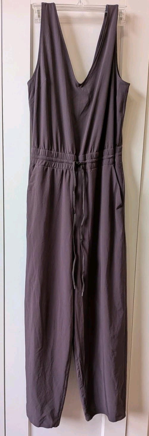 Athleta Women's Medium Plum Gray Sleeveless Drawstring Jumpsuit Jogger V Neck