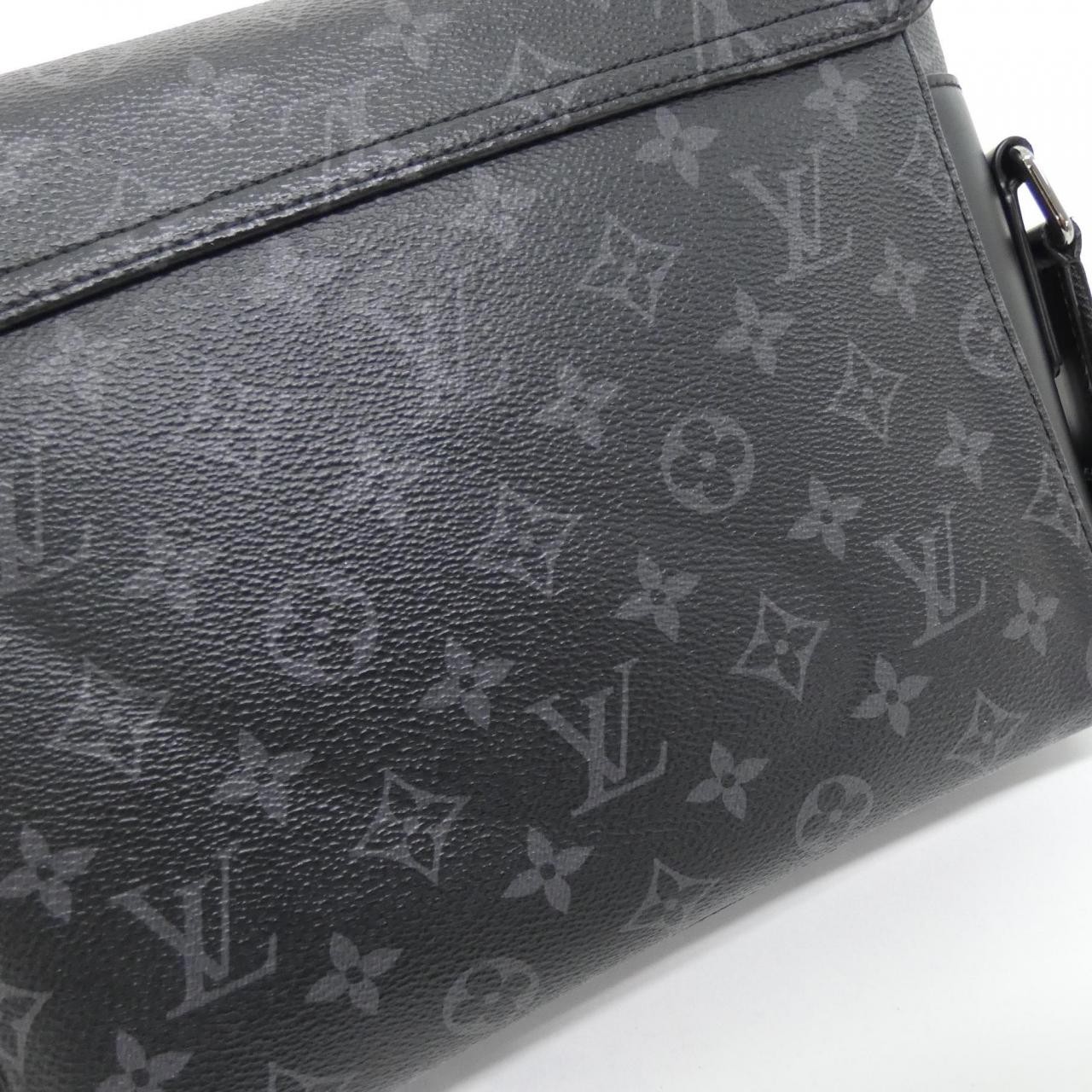 Authentic LOUIS VUITTON Monogram Eclipse Messenge… - image 4