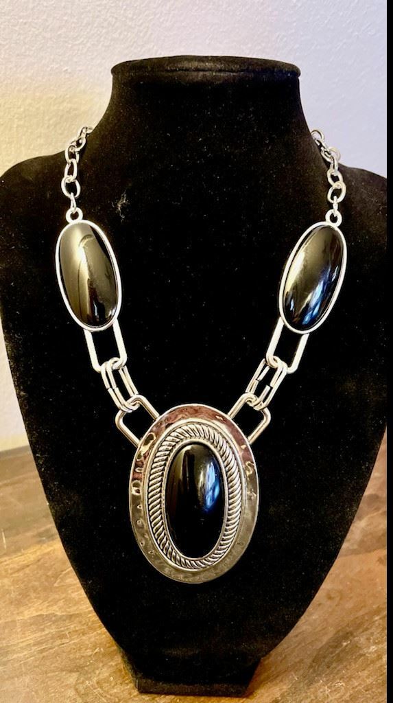 Black and Silver Dramatic Necklace - image 1