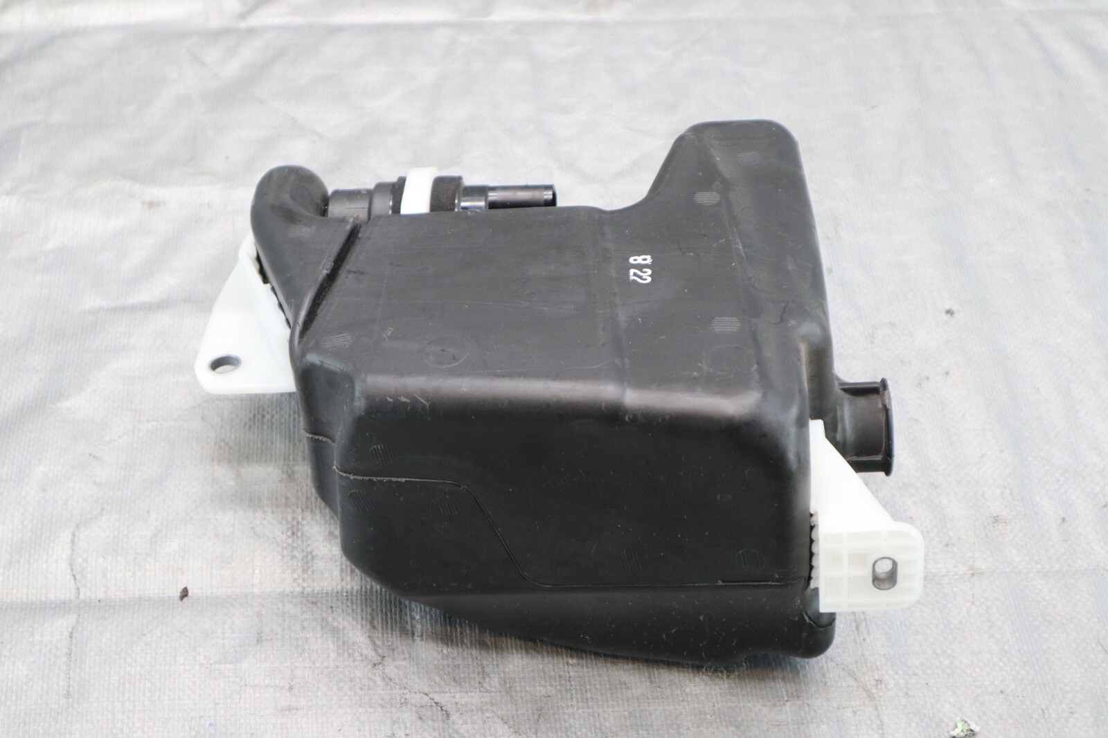 2022 2023 AUDI R8 V10 5.2L AWD OEM WINDSHIELD WASHER FLUID RESERVOIR 4S1955449C
