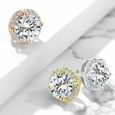 Dermal Queen Surrounded by Diamonds Prong Settings 16G 1.2MM 