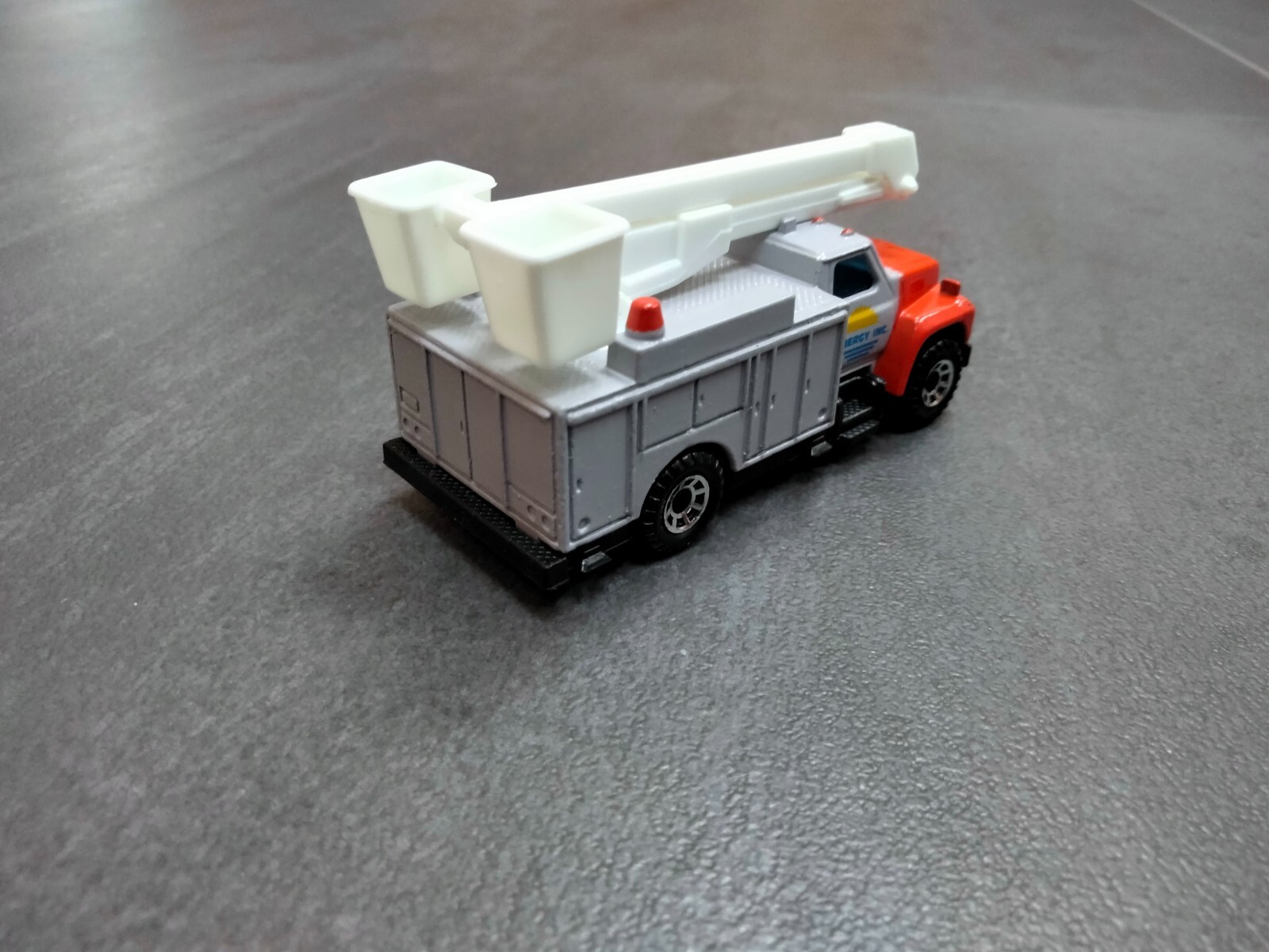 Picture 10 of 24