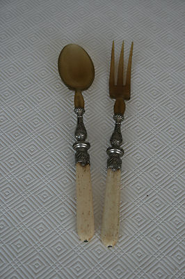 Couverts à Salade Anciens En Métal Argenté - Paire Cuillère Et Fourchette