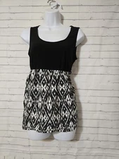 Women's  AB Studio Black White Patterned Top, Size M