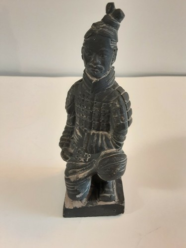 Handcrafted Terra Cotta Asian Emperor Soldier Warrior Statue Figurine. (4) - Picture 2 of 9