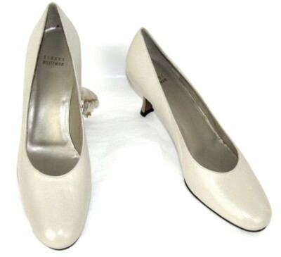 STUART WEITZMAN Pumps Mit 6,5 Cm Absatz Aus Beigem Leder In Größe 40,5 NEU