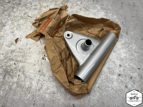 BRACKET, HEADLAMP RH | L; CHROME-PLATED