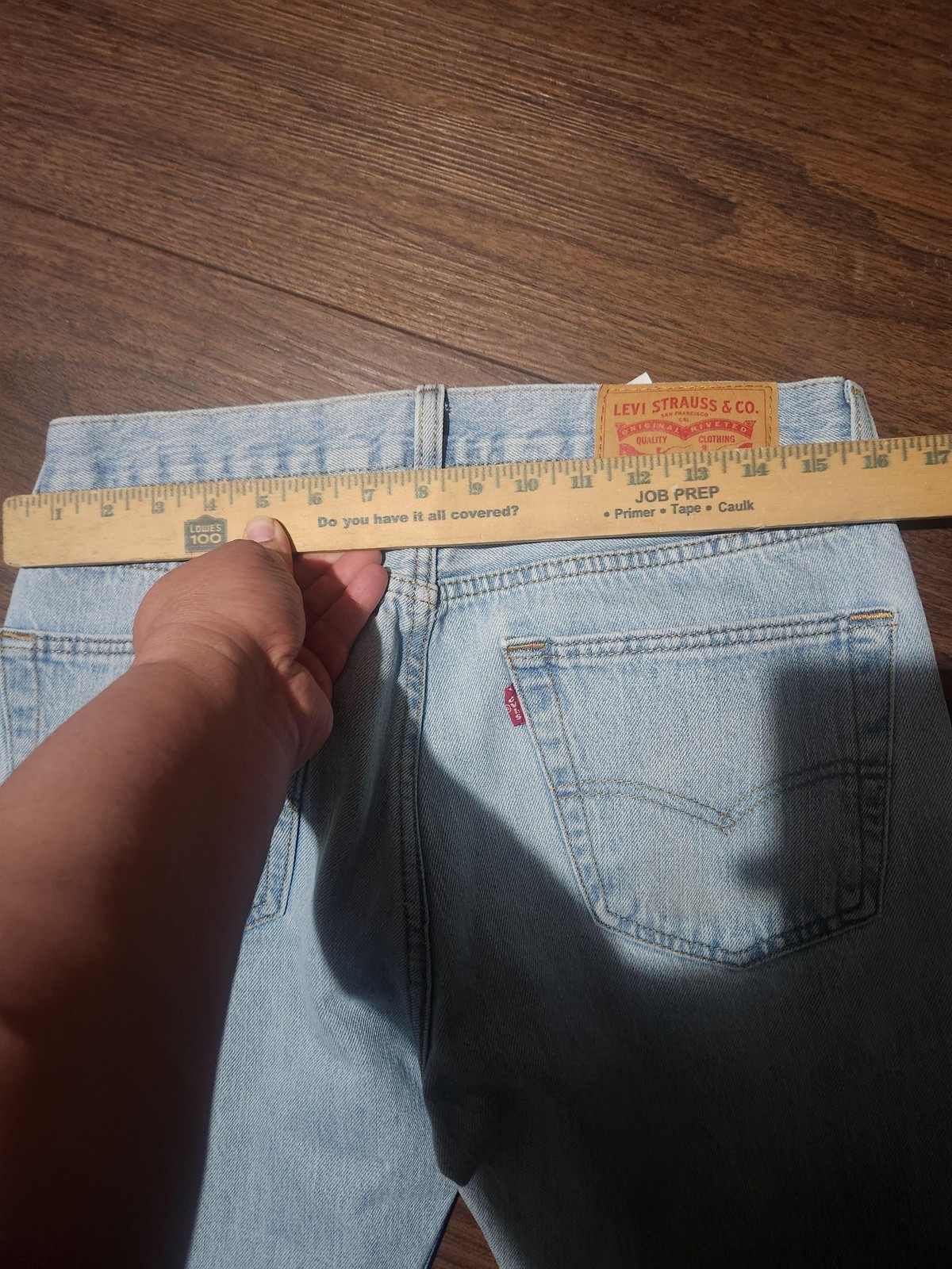 Levi's 501 Jeans Mens 32x36 Blue Light Wash Straight Leg Button Fly Denim Pants thumbnail 7