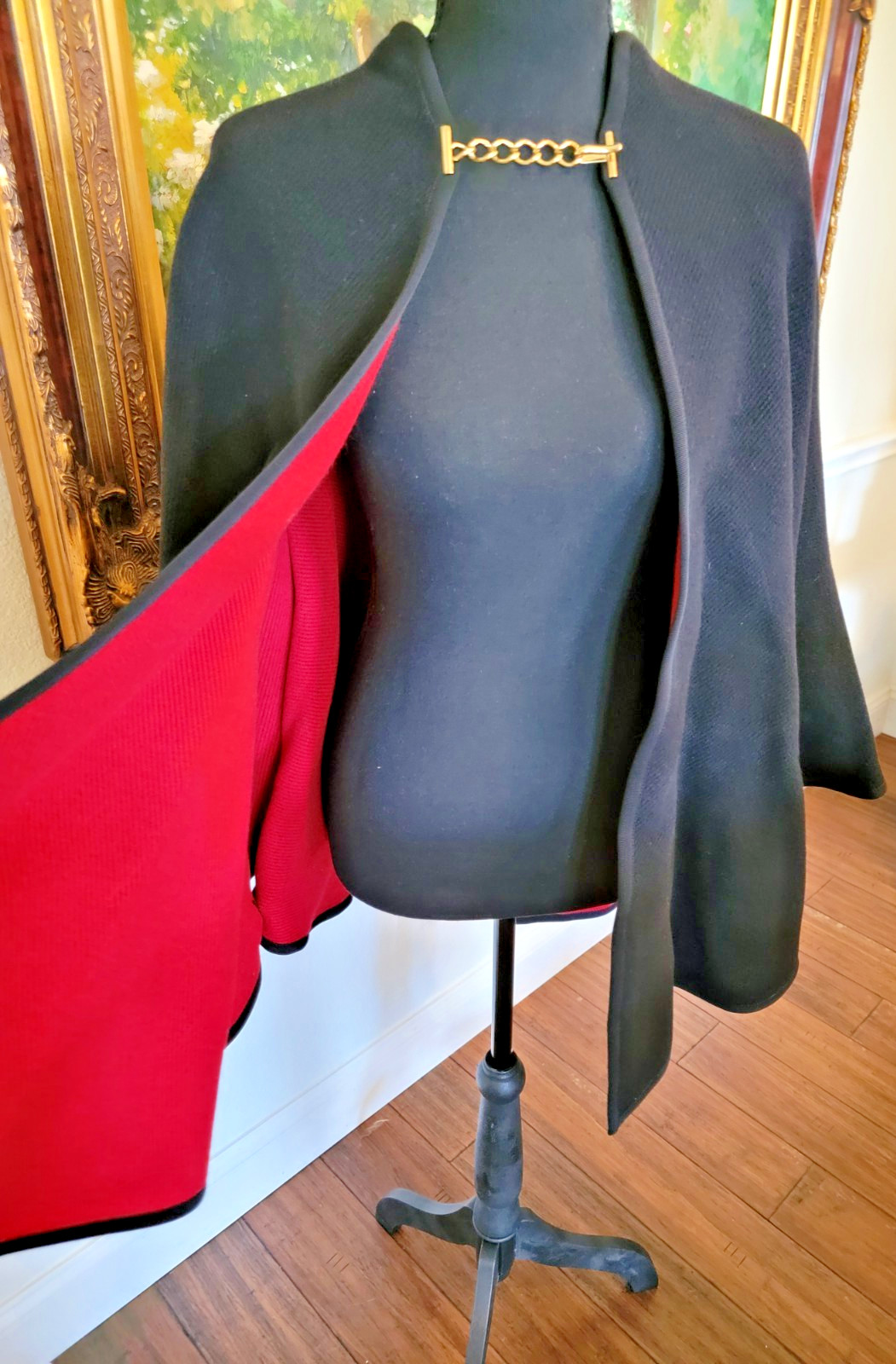 Burberry Women's 158 x 132cm Black Red Wool Cashmere Chained Poncho Cape Jacket image 5