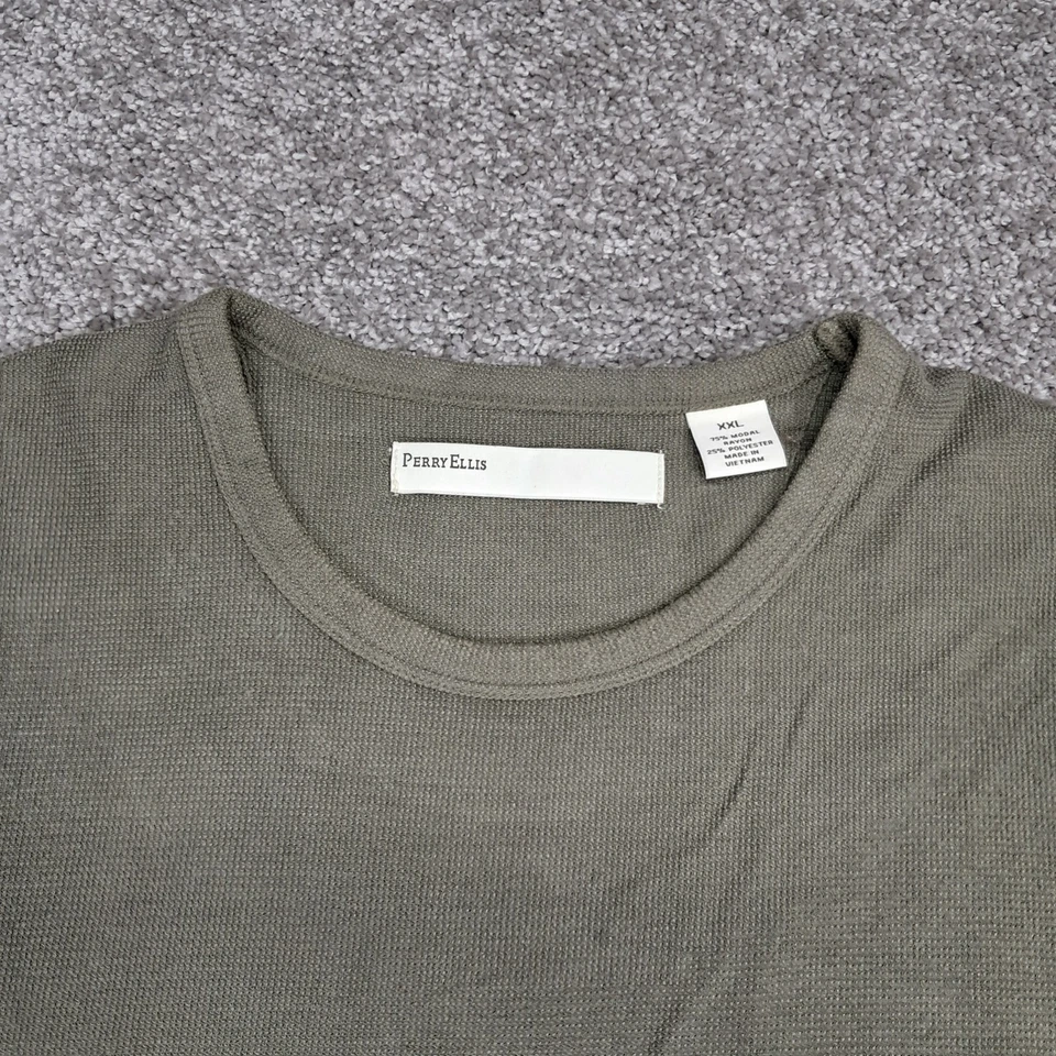 Perry Ellis Men's T-Shirt Green 2X-Large - Image 2 of 4