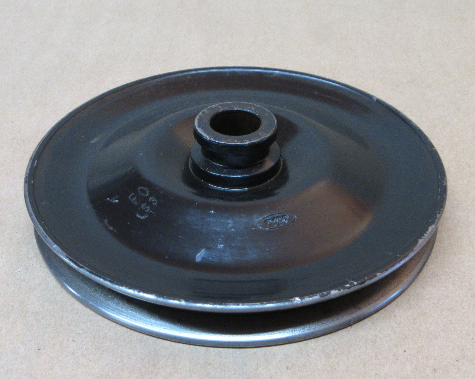 1984-1985 FORD BRONCO II RANGER 2.8L POWER STEERING PUMP PULLEY E47C-3D673-AA