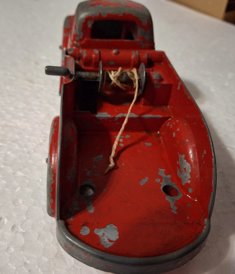 Camión grúa diecast Hubley Kiddie Toy #474 de colección de los años 50, falta barra de remolque Foto 2 de 4