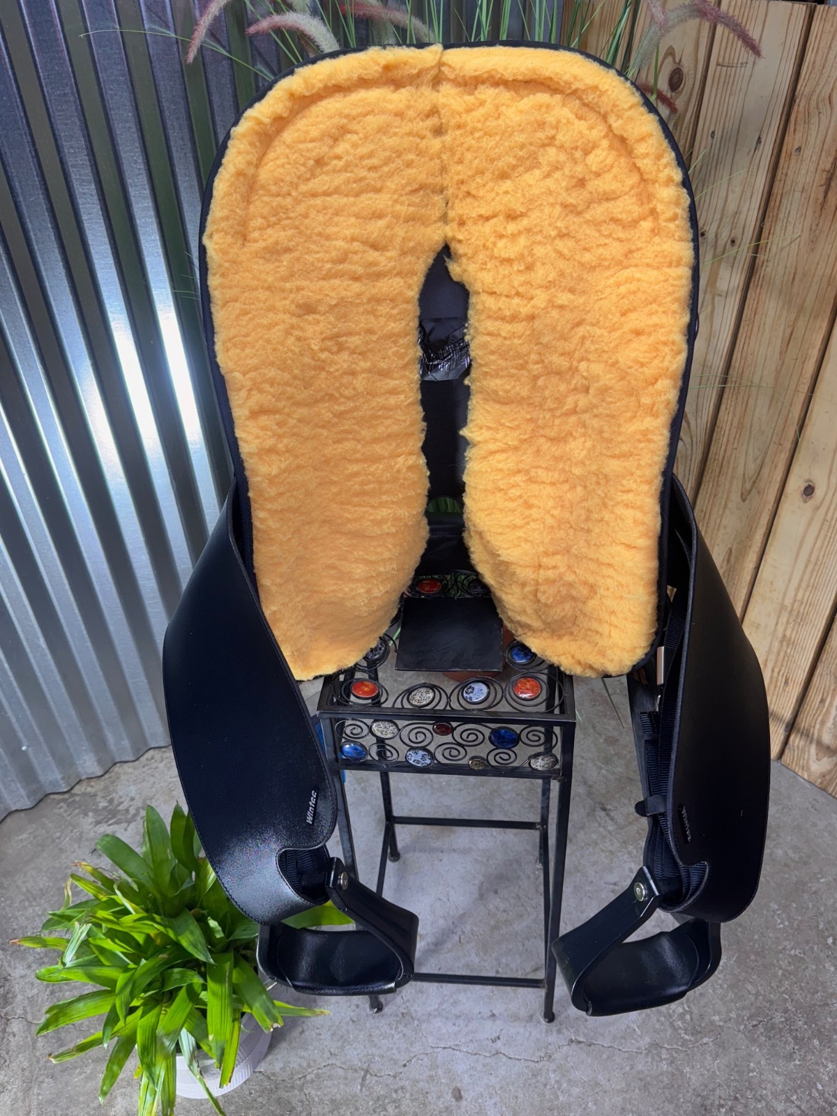 🌵15"  WINTEC Light Weight ROUND SKIRT Western Saddle ~ Black ~ Demo Model 🌵