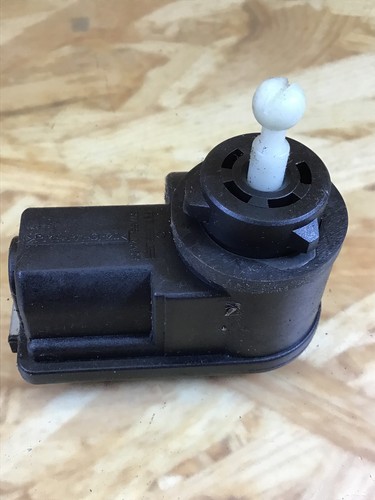 367328 Stellmotor Scheinwerfer rechts VW Lupo (6X/6E) 6X0941295D