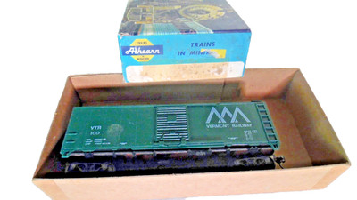 Athearn VTR 169 Vermont Railway Box Car  -Kadee Couplers Kit -