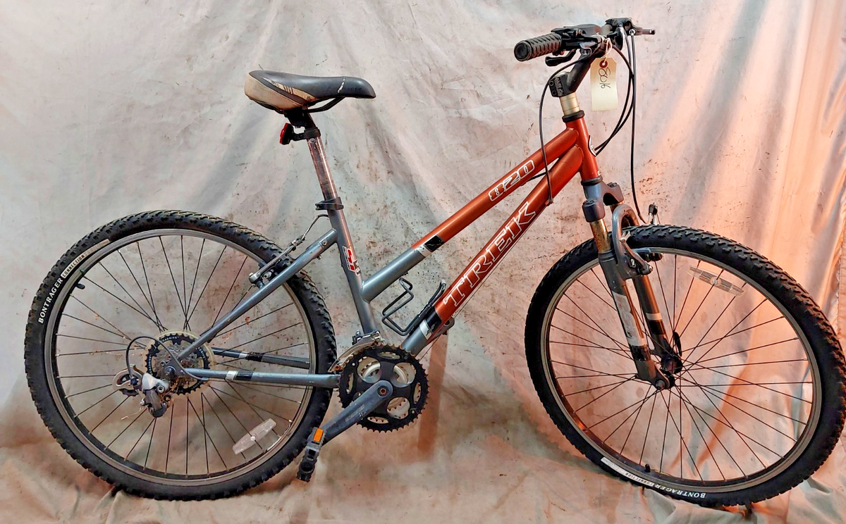 2005 Trek 820 MTB Bike 16