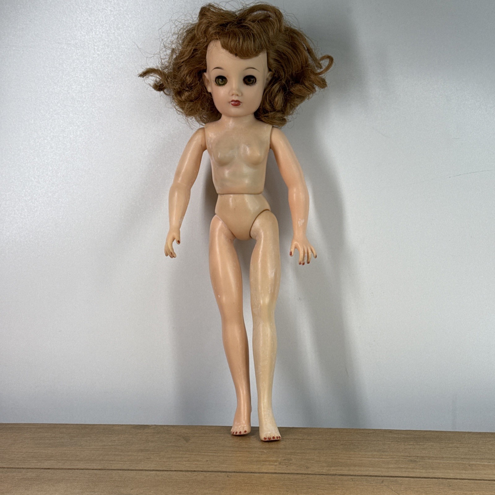 Vintage Ideal “Miss Revlon” VT-18″ Without Dress Auburn Hair Ideal 00 18”