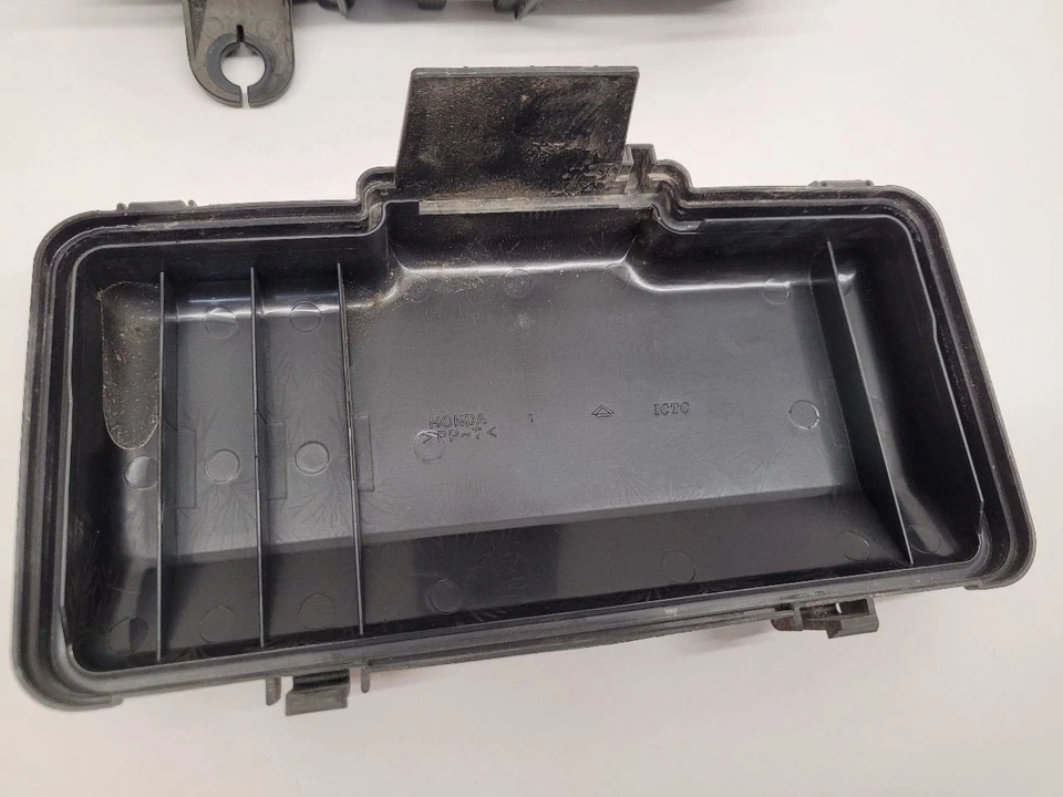 1999-2004 HONDA ODYSSEY Fuse Box Engine Compartment EX 38250S0XA12 - Imagem 4 de 4