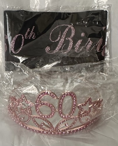 60. Diadem Krone und Happy Birthday Königin Schärpe Pink & Schwarz