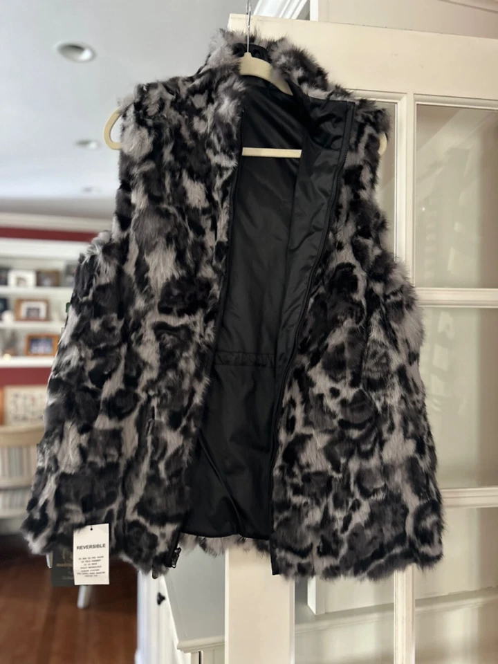 NWT Metric Knits Reversible Real Dyed Rabbit Fur leopard black gray XL vest - Image 2 of 4
