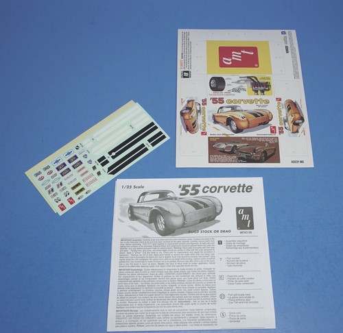 Calcomanías, instrucciones y mini caja AMT 1955 Corvette Roadster escala 1/25 - Imagen 1 de 5