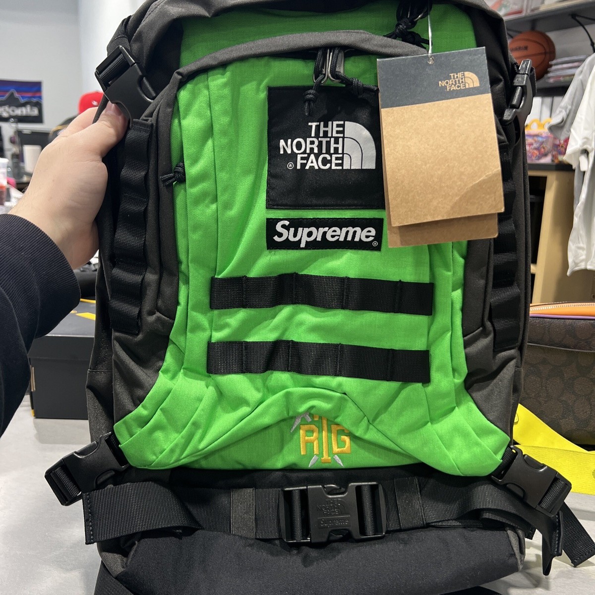 Supreme TNF RTG Backpack Bright Green SS20 NEW WITH TAGS | eBay Supreme TNF RTG Backpack Bright Green SS20 NEW WITH TAGS | eBay