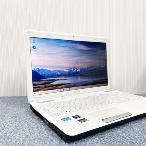 Toshiba Dynabook Core i7-2000 SSD 120GB RAM 8GB 15.6 Inches - Picture 4 of 8